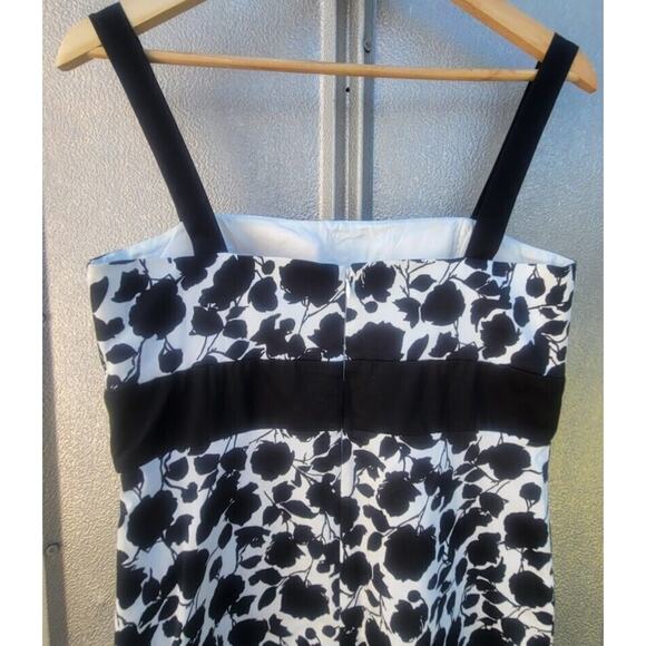 BCBG Paris Knee Length Black & White Floral Empire Waist Sundress Size 10 - Picture 4 of 7